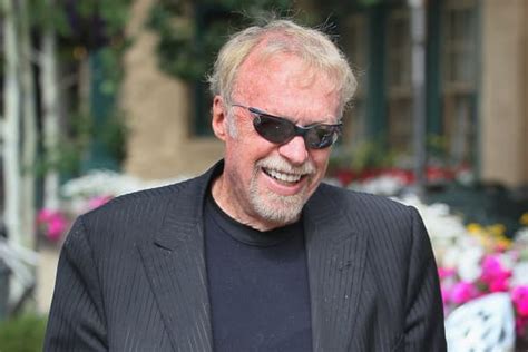 How Phil Knight turned a dream into a $25 billion fortune.